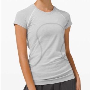 Lululemon swiftly tech short sleeve shirt. Size 6.
